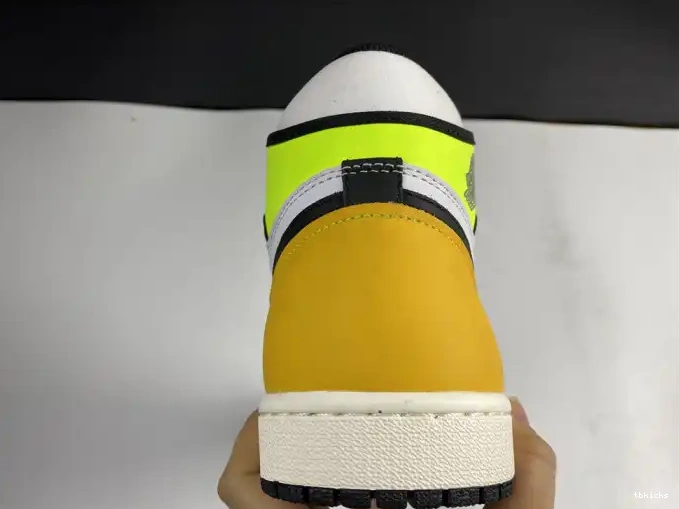 Cheap TB OG AIR 1 'VOLT HIGH GOLD' RETRO 555088-118 JORDAN 0506